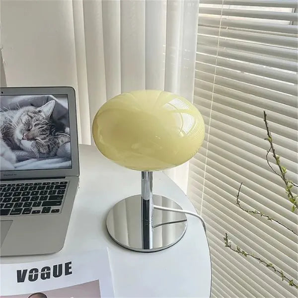 lampe a poser verre intensite reglable sur table travail