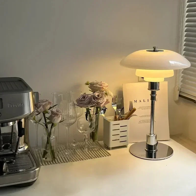lampe-champignon-sur-cuisiniere