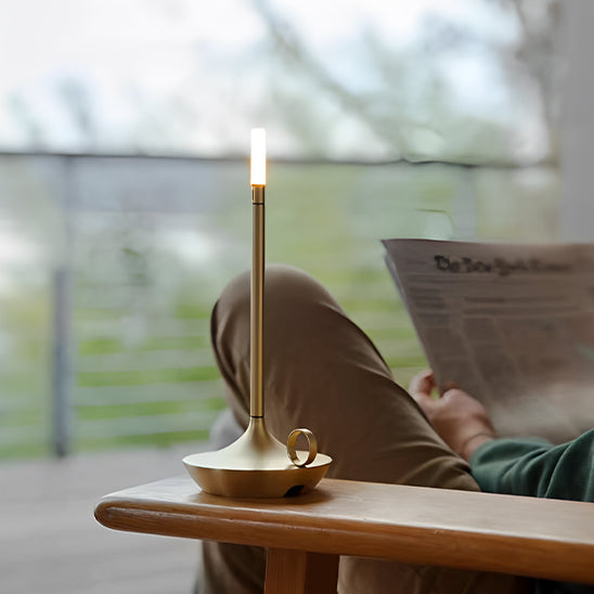 lampe rechargeable bougie or sur appuis bras