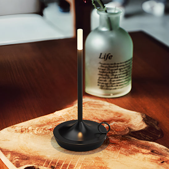 lampe rechargeable bougie sur table decorative