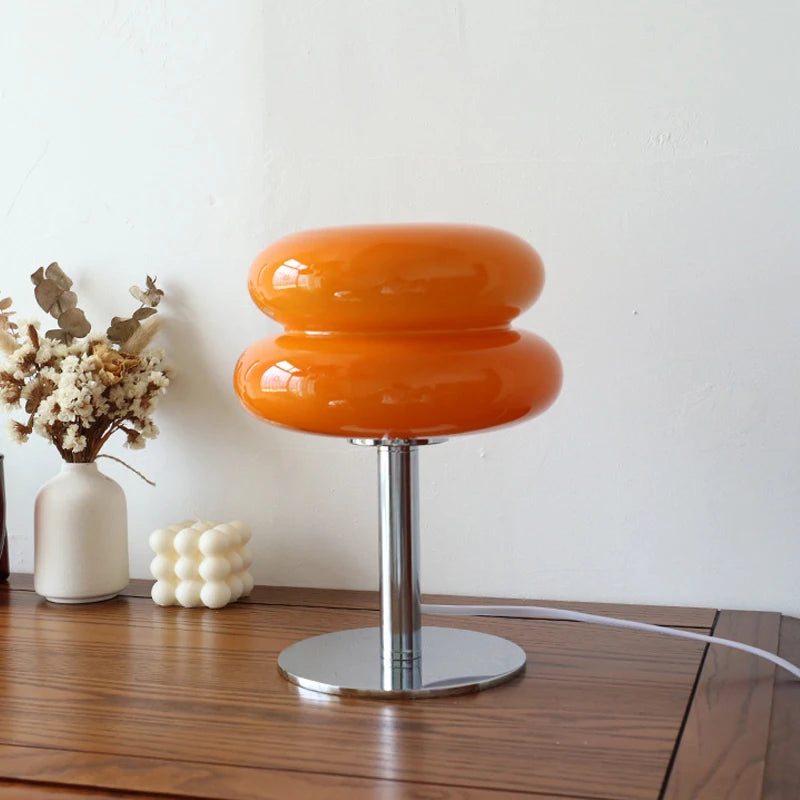 lampe a poser forme macaron orange sur table
