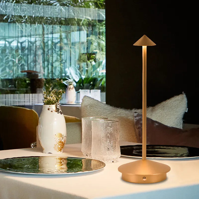 lampe de table intensite reglable sur table a diner